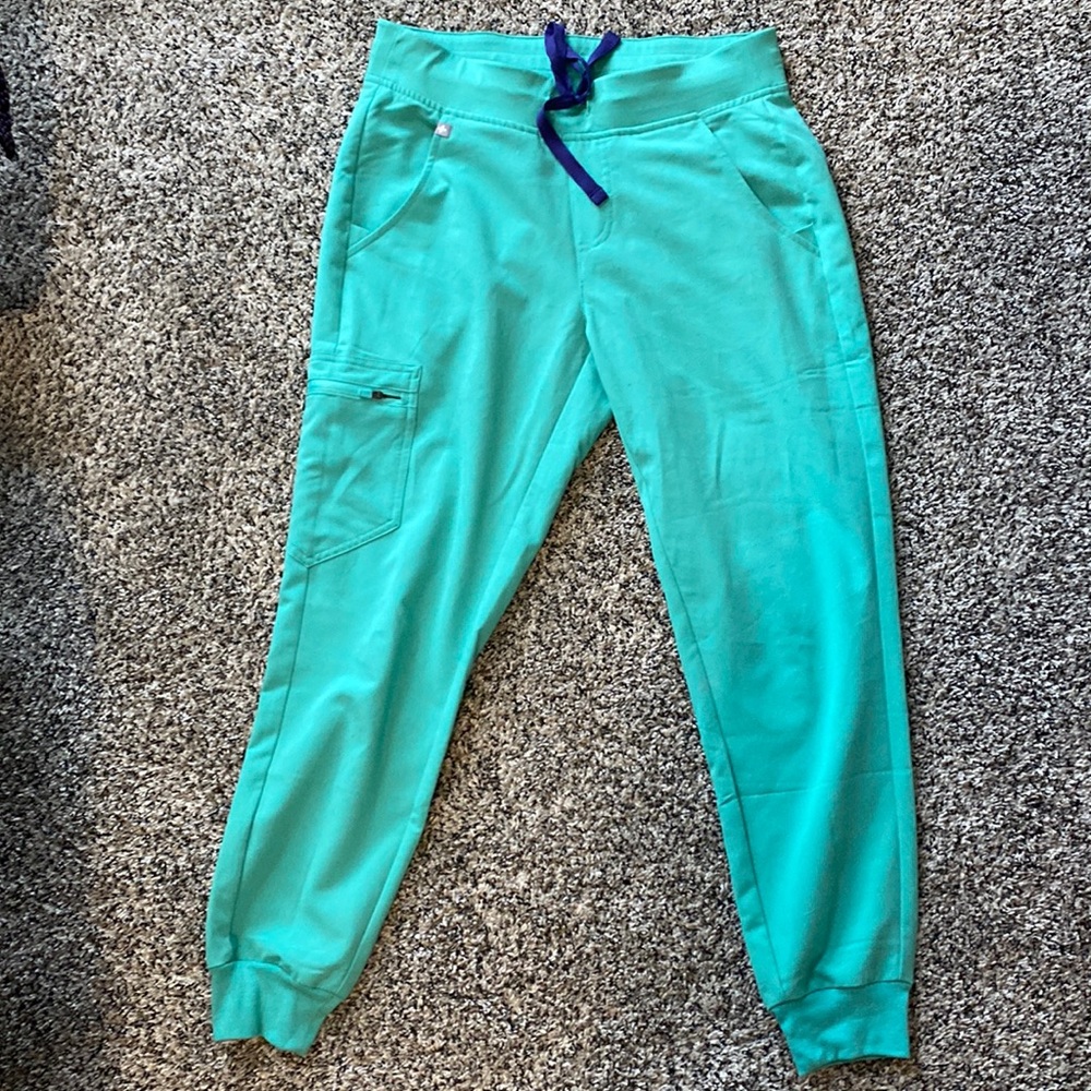 Figs small petite Zamora jogger - surgical green - Picture 1 of 4
